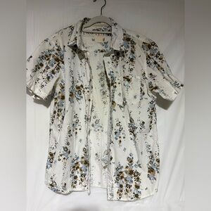 VSTRMen's Short-Sleeve Floral Button-Down Shirt in White with Blue & Brown Print